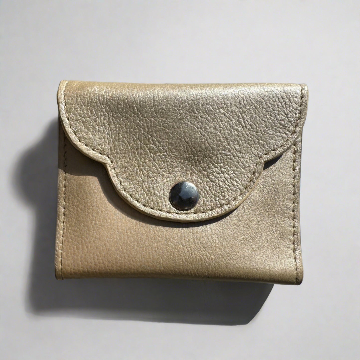 Handmade Leather Scalloped Wallet