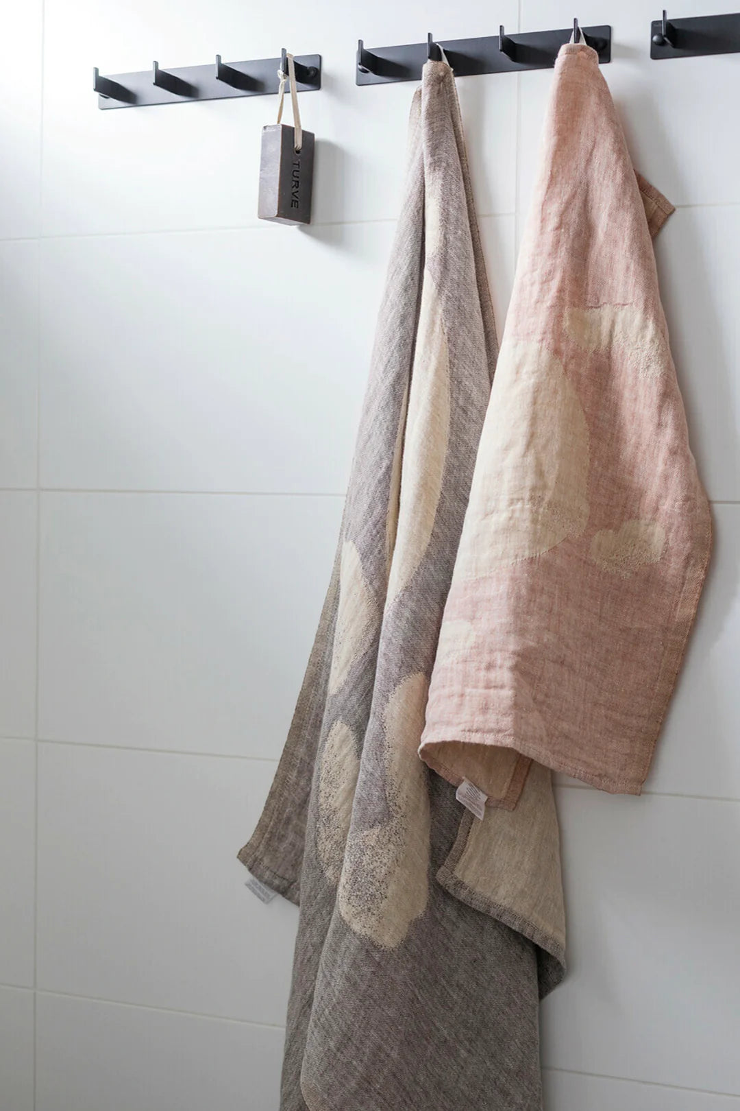 Lapuan - Hietsu Linen Towel 95x180cm- Brown/Gold