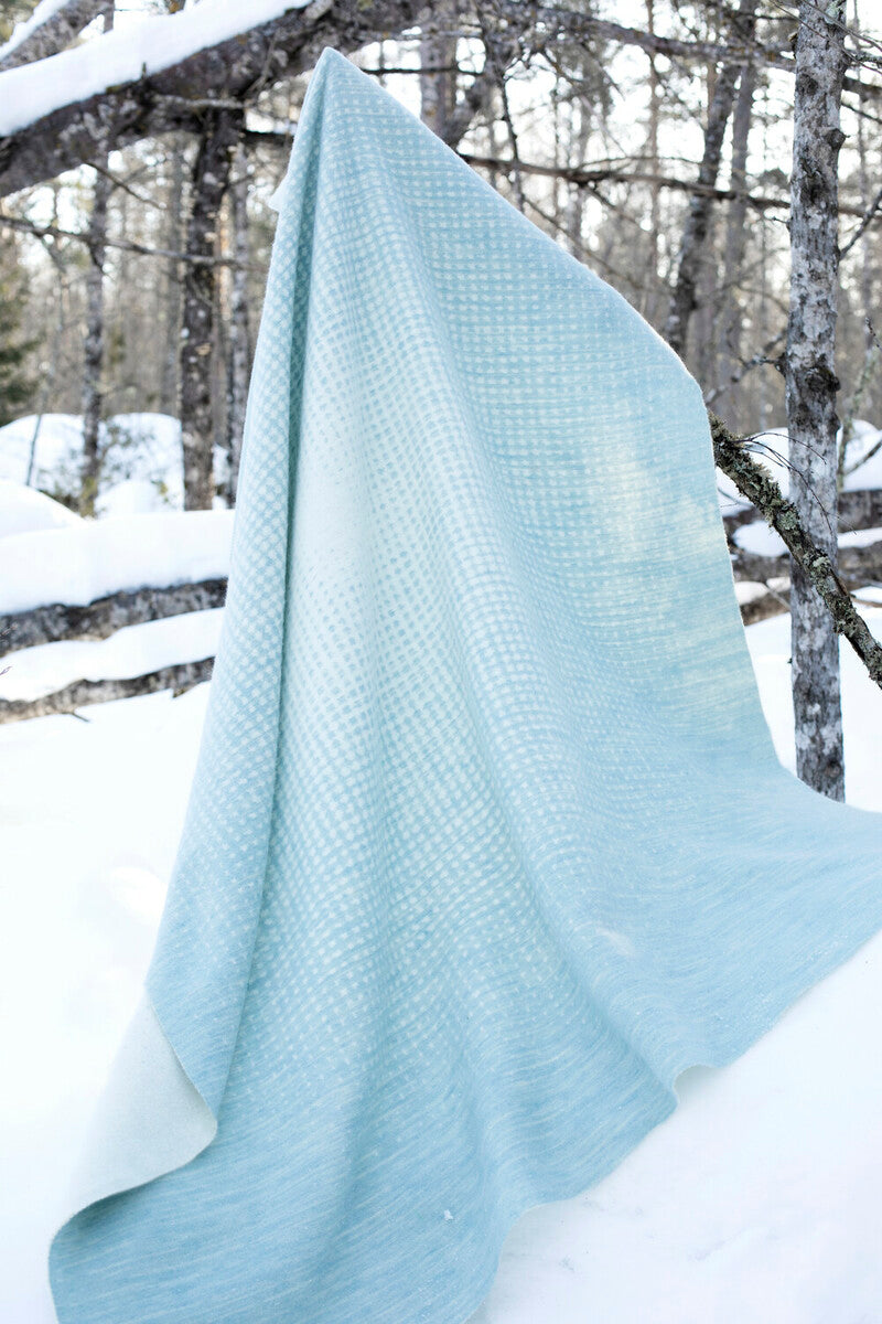 Lapuan - Juhannus Wool Blanket 150x200cm- White/Blue